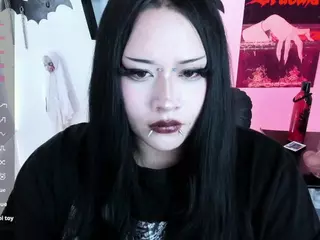 cristal-kosh's Live Sex Cam Show