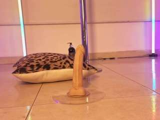 Miasecret live webcam show