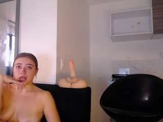 silvanaroushe Live Webcam on CamSoda