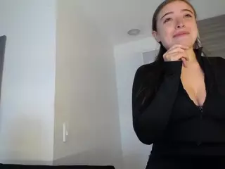 SilvanaRoushe's Live Sex Cam Show