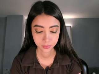 valeriavelvet Live Webcam on CamSoda