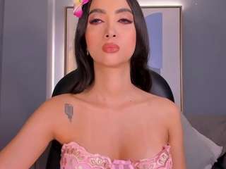 valeriavelvet live cam profile