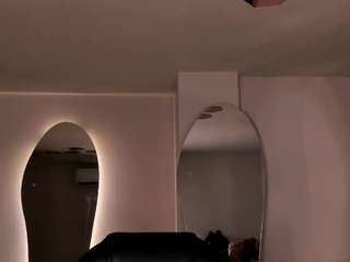 valeriavelvet Tattoo live webcam