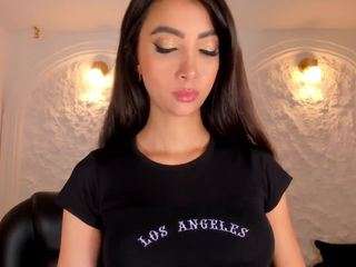 valeriavelvet webcam