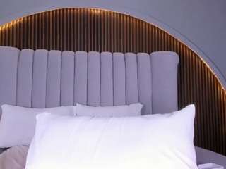 caitlyncouper's CamSoda show and profile