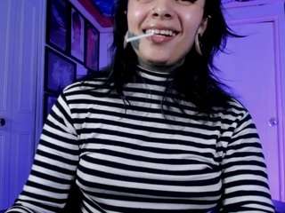 hera-ink's CamSoda show and profile