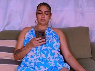 isabellassmith Live Webcam on CamSoda