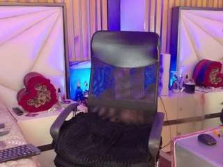 lilybigass's CamSoda show and profile