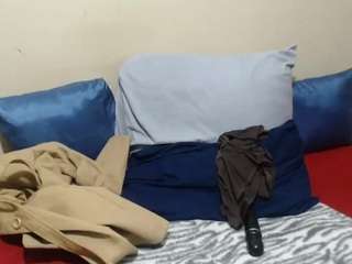 Londilicious33 live cam — asshole, natural, young adult