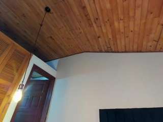 emmygomez webcam model