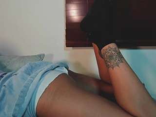 emmygomez's CamSoda show and profile