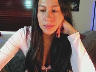 emmygomez's CamSoda show and profile