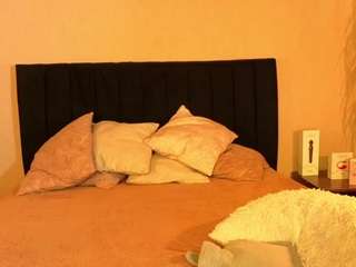 emmygomez live cam profile