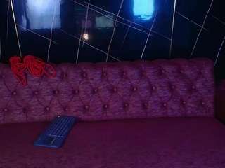 Emilia live webcam show