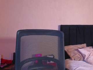 Emilia live webcam show