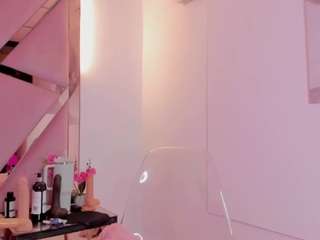 esmeraldaht Live Webcam on CamSoda