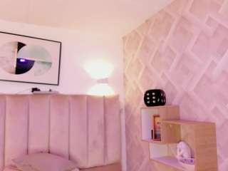 haru-bonny's CamSoda show and profile