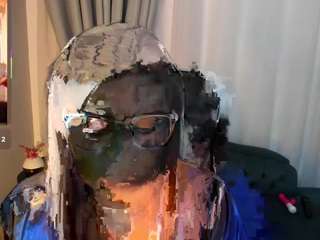 sheyla-hills's CamSoda show and profile