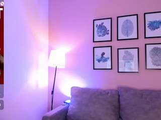 sheyla-hills's CamSoda show and profile