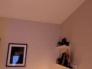 sheyla Hills live cam preview