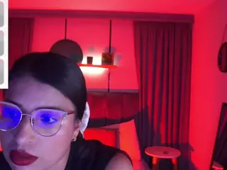 sheyla Hills's Live Sex Cam Show