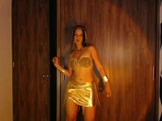 Amyharloww live cam preview