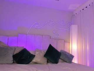 corinne-benson Live Webcam on CamSoda
