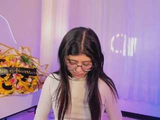 Live webcam model corinne-benson on Soda Cams