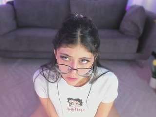 corinne-benson webcam