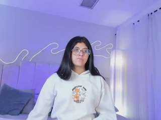 Curvy Corinne
