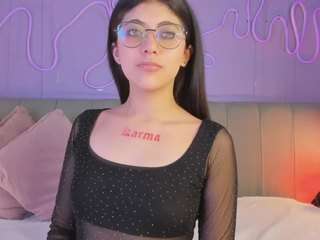 Curvy Corinne