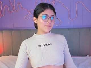Curvy Corinne