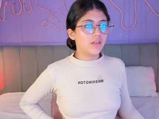 Curvy Corinne
