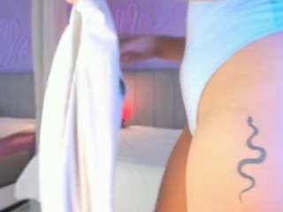 corinne-benson Sex Cam Show