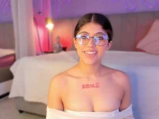 corinne-benson Sex Cam Show