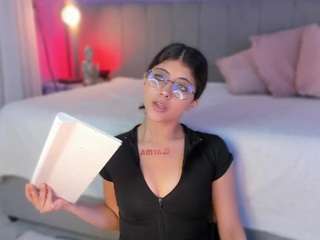 corinne-benson Sex Cam Show