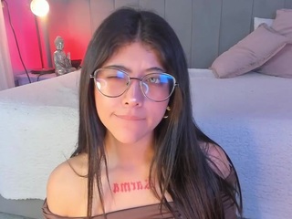 corinne-benson Sex Cam Show