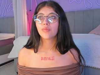Curvy Corinne