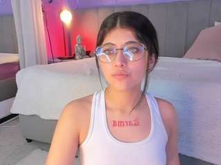 corinne-benson live webcam show