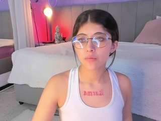 corinne-benson live webcam show