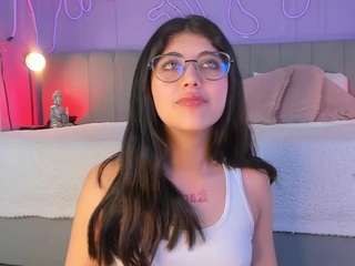 Curvy Corinne live cam