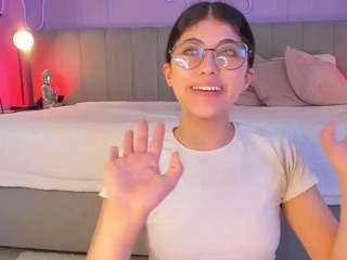 corinne-benson Sex Cam Show