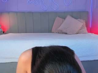 Curvy Corinne live webcam show