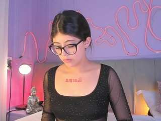 Curvy Corinne