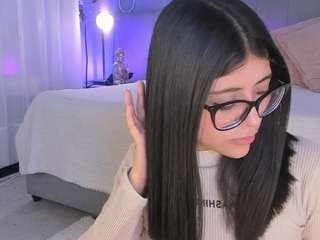 Curvy Corinne live cam preview