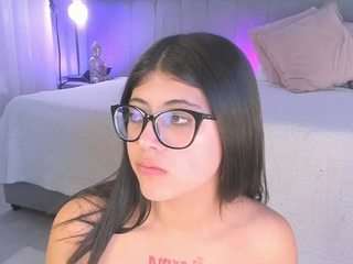 Curvy Corinne