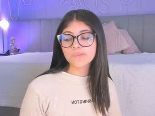 Curvy Corinne