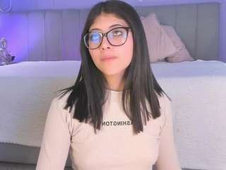 Curvy Corinne