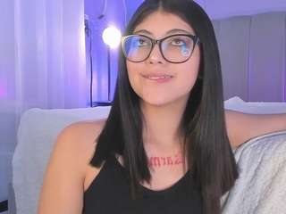 Curvy Corinne