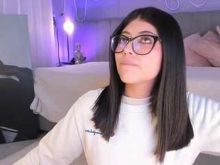 Curvy Corinne